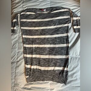 H&M Gray and White Knit Dress